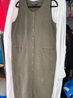 Silver lake Sleeveless Olive Button-Front Midi Dress